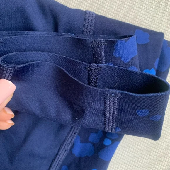 Knix LeakStrong™ Leakproof Legging - Picture 3 of 7